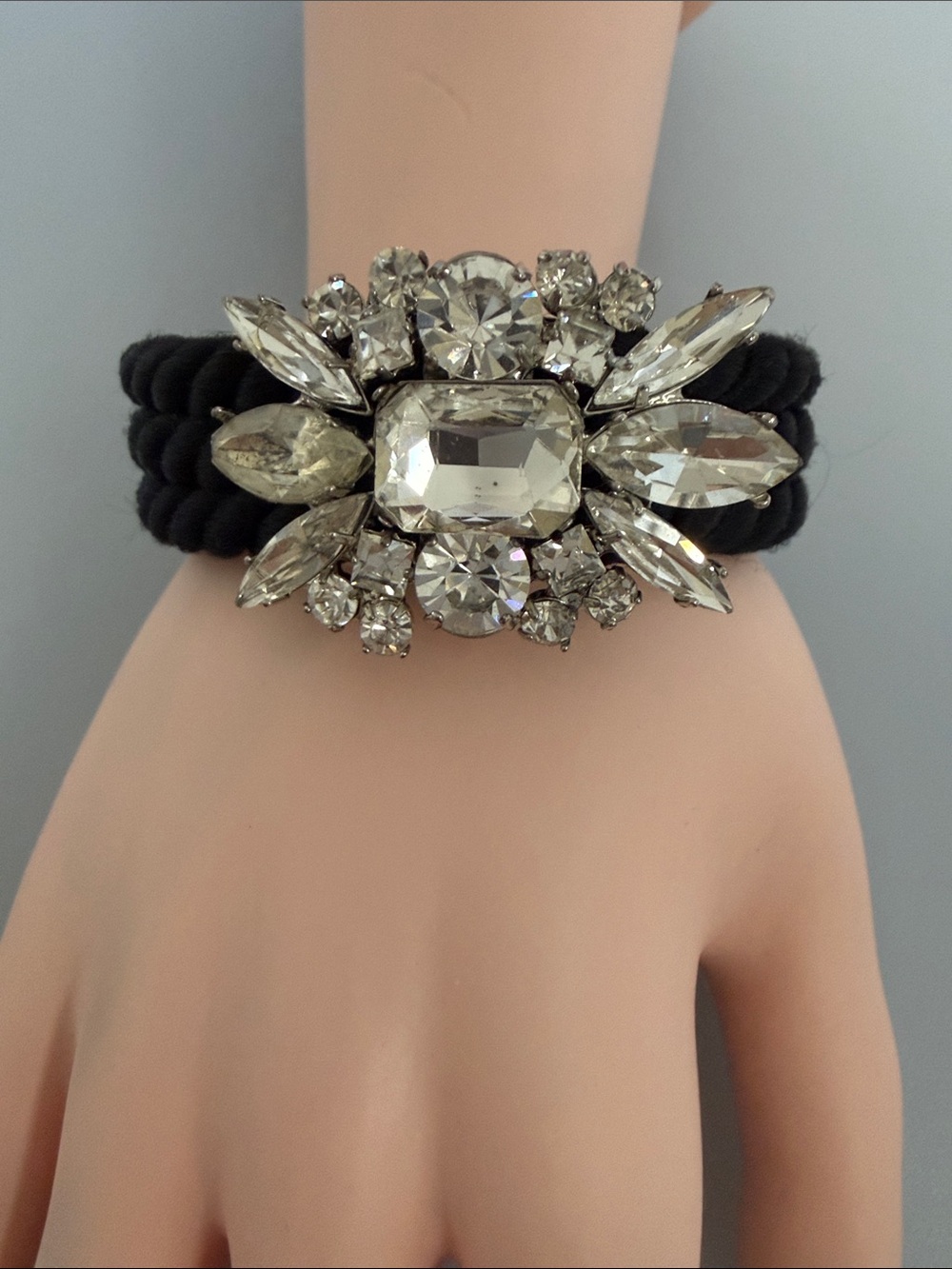 noir Crystal Cluster Black Bracelet
